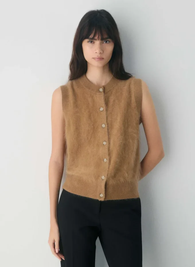 Brushed Cashmere ermeløs cardigan Brushed Cashmere ermeløs cardigan