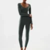 BUTTER Essential V-Neck Longsleeve