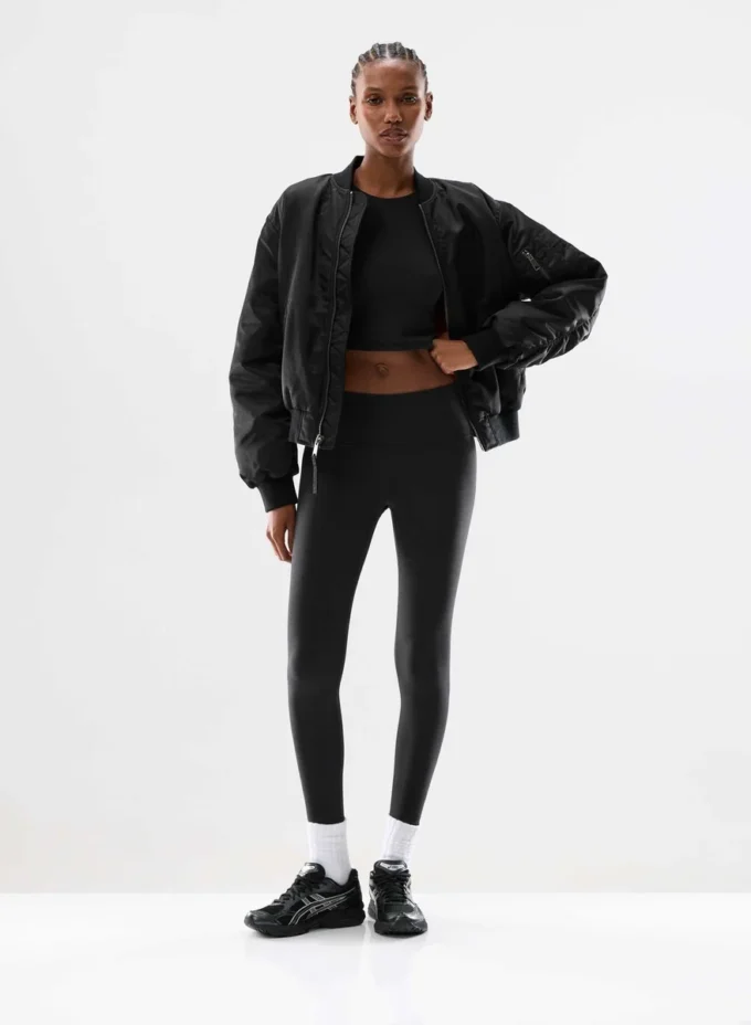 BUTTER Essential Waist Longsleeve