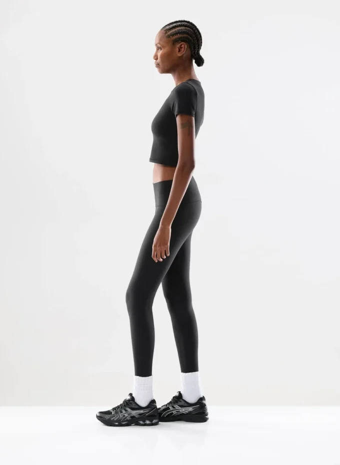 BUTTER Essential Waist T-skjorte