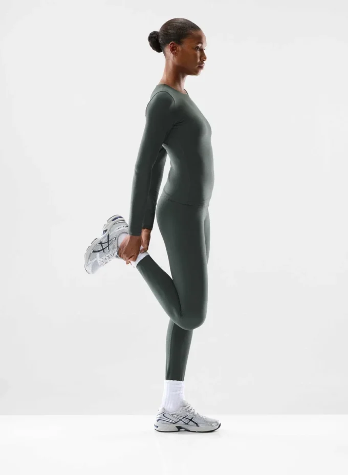 BUTTER New Essential Longsleeve