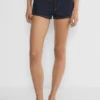 Carriage Short