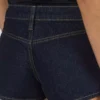 Carriage Short