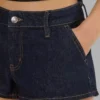 Carriage Short