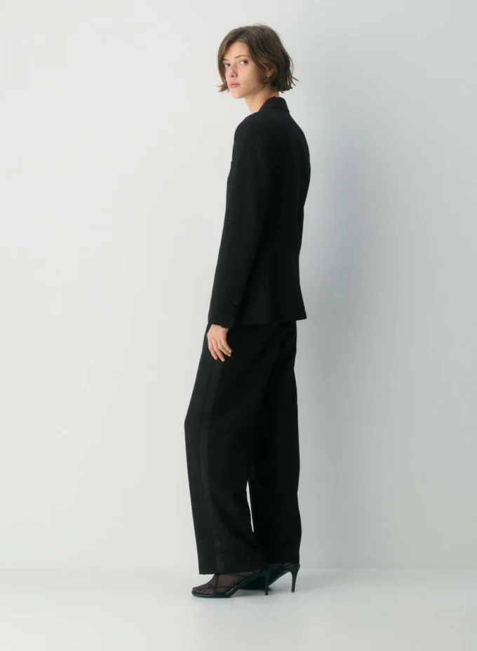 Charisse ullblazer