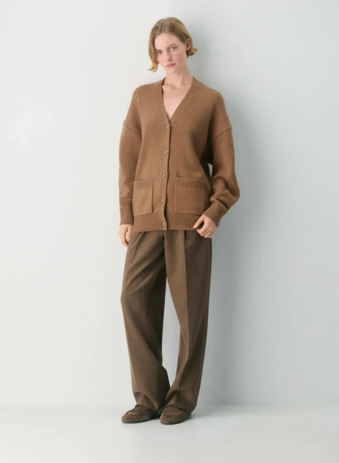 Chunky Merino Wool V-neck Cardigan Chunky Merino Wool V-neck Cardigan