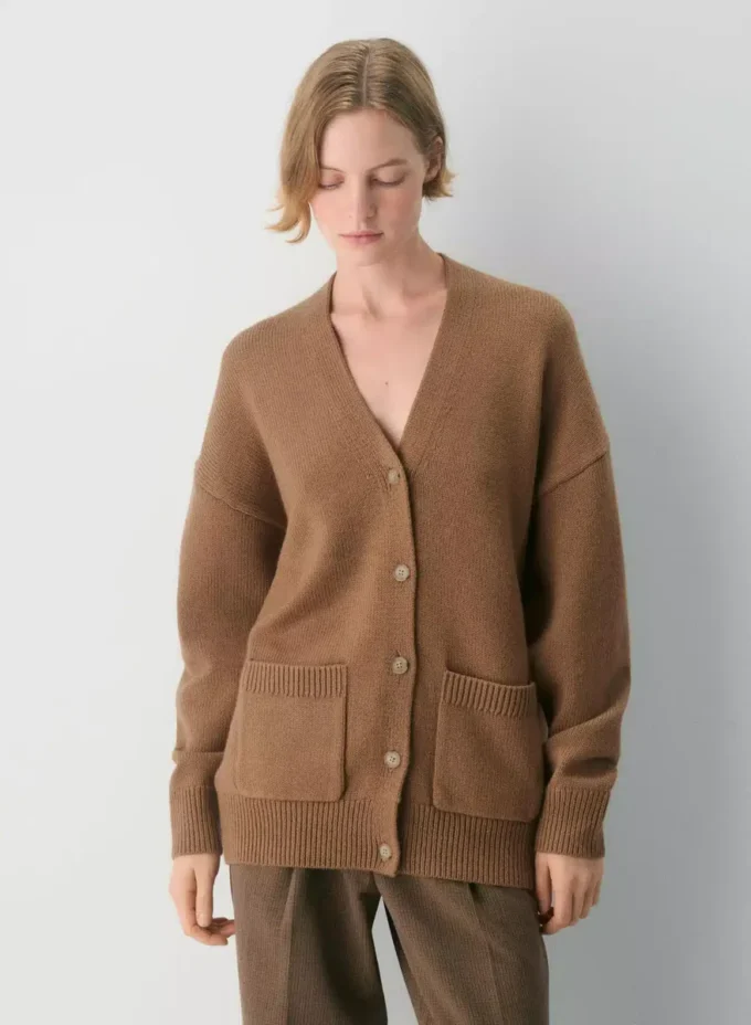 Chunky Merino Wool V-neck Cardigan Chunky Merino Wool V-neck Cardigan