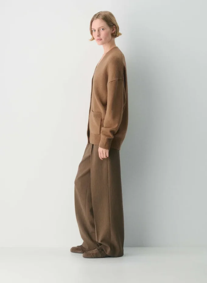 Chunky Merino Wool V-neck Cardigan Chunky Merino Wool V-neck Cardigan