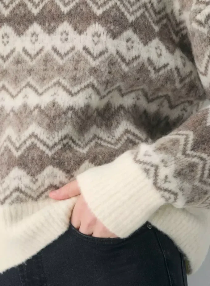 Coastline Mockneck