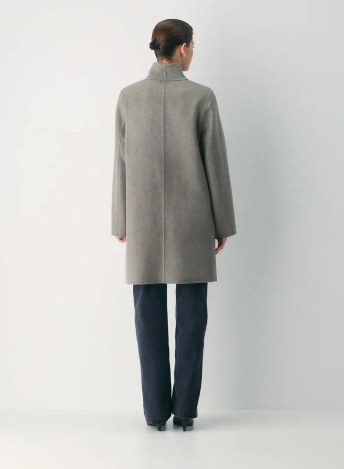 Cocoon dobbeltsidig kåpe – Luxe (Re)Wool Cocoon dobbeltsidig kåpe – Luxe (Re)Wool