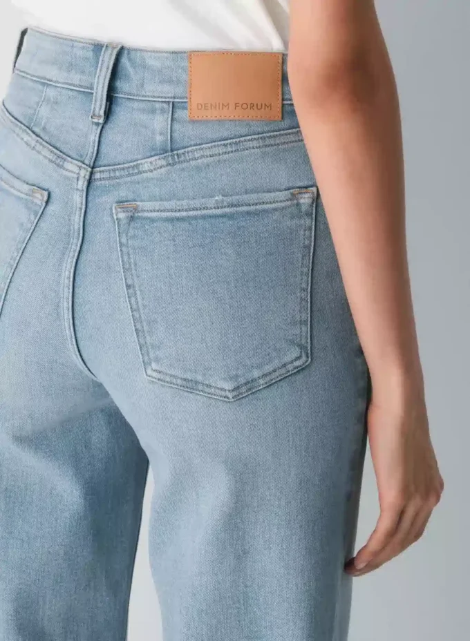 Denim Forum 90-tallet Snatched Hi-rise Wide Jean Denim Forum 90-tallet Snatched Hi-rise Wide Jean