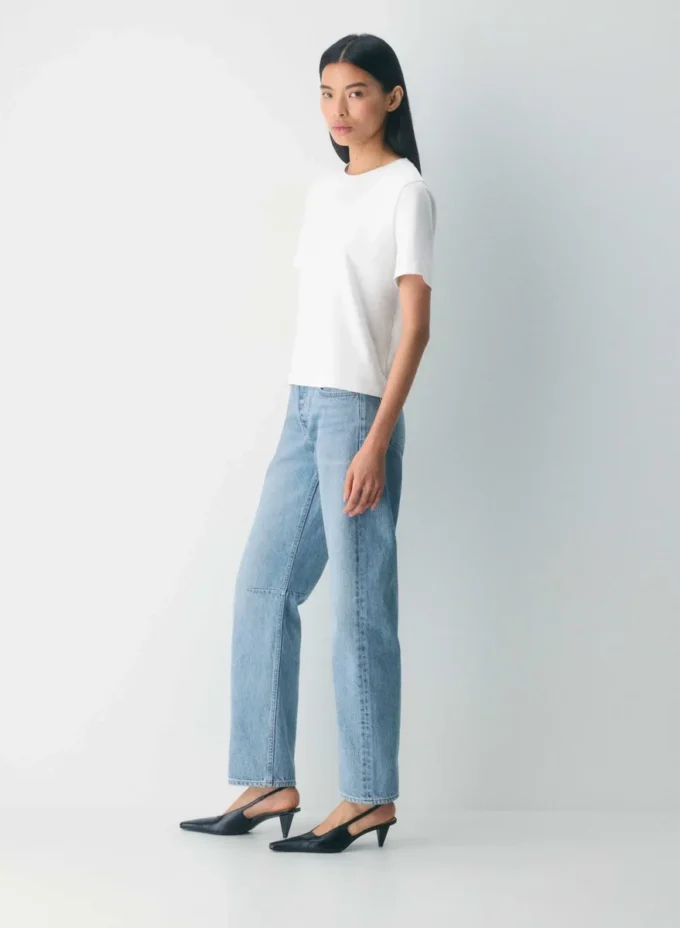 Denim Forum 90-tallsjeans med middels høy midje og løs, avsmalnende passform Denim Forum 90-tallsjeans med middels høy midje og løs, avsmalnende passform