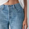 Denim Forum 90-tallsjeans med middels høy midje og løs, avsmalnende passform Denim Forum 90-tallsjeans med middels høy midje og løs, avsmalnende passform