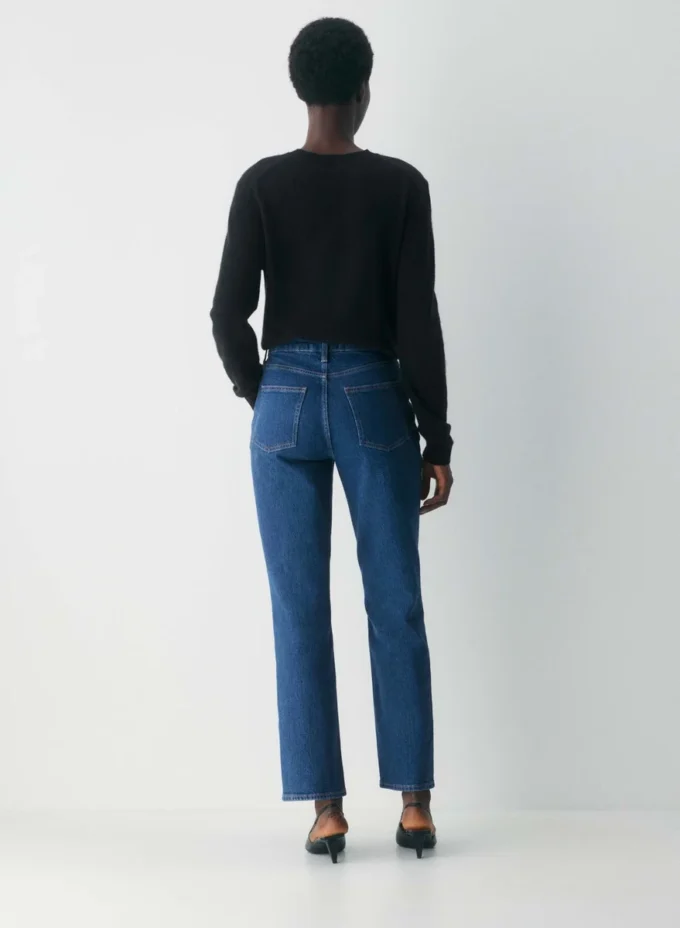 Denim Forum Uma Curve-fit Hi-rise Straight Jean