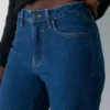 Denim Forum Uma Curve-fit Hi-rise Straight Jean