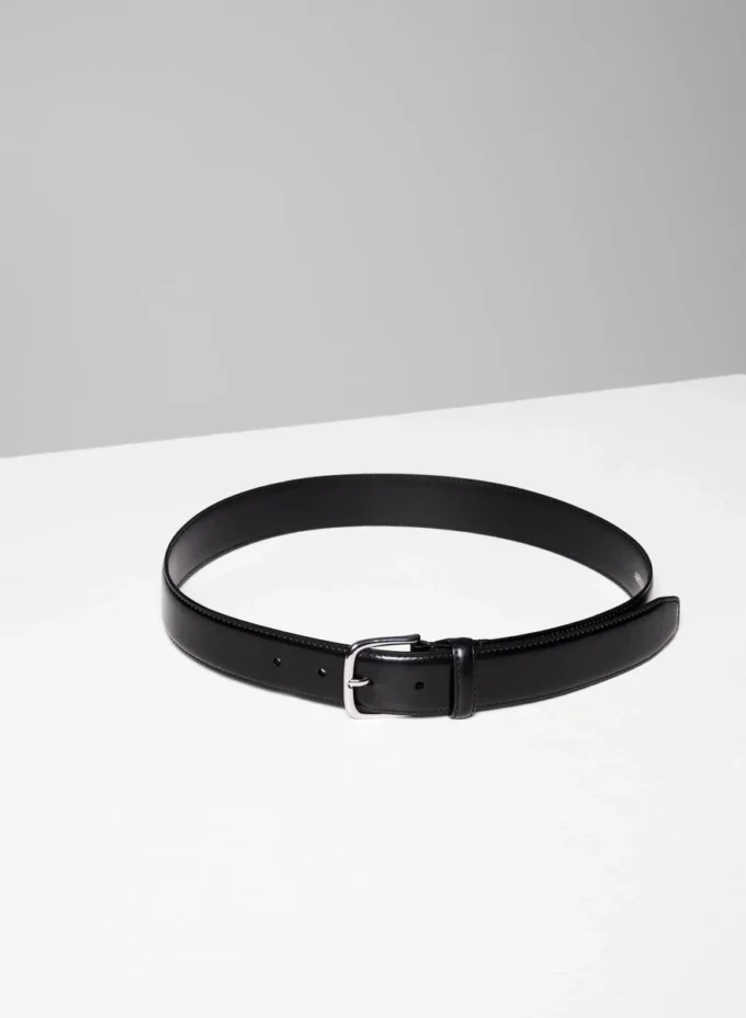 Essential bredt belte i massivt messing og skinn