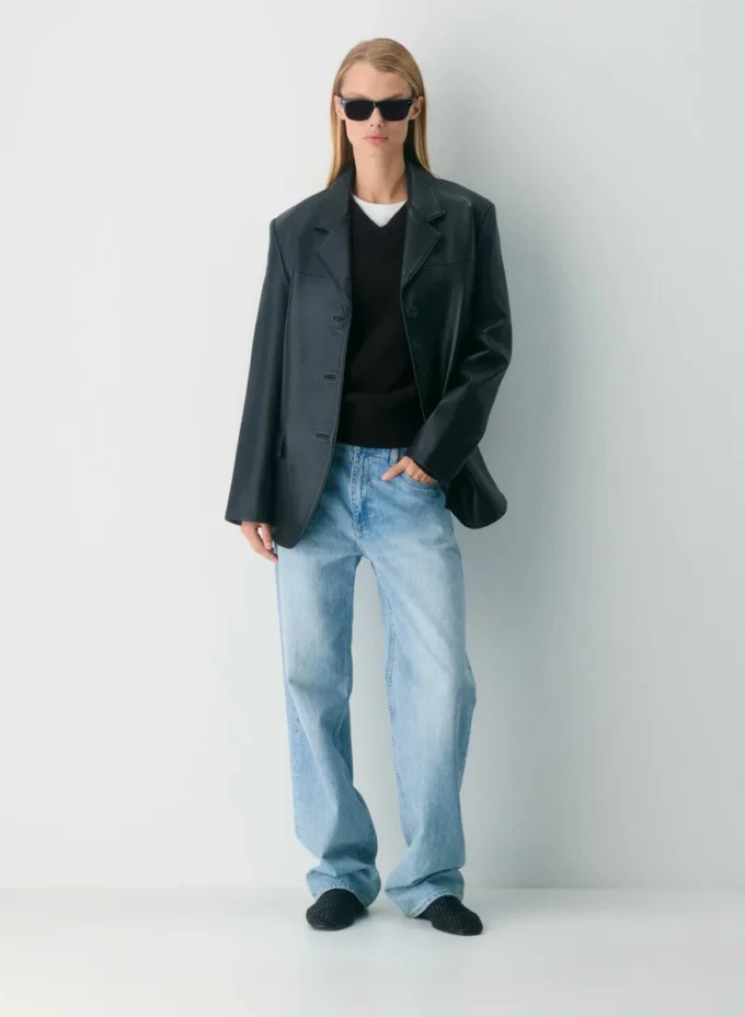 Essential Cashmere avslappet genser med V-hals Essential Cashmere avslappet genser med V-hals