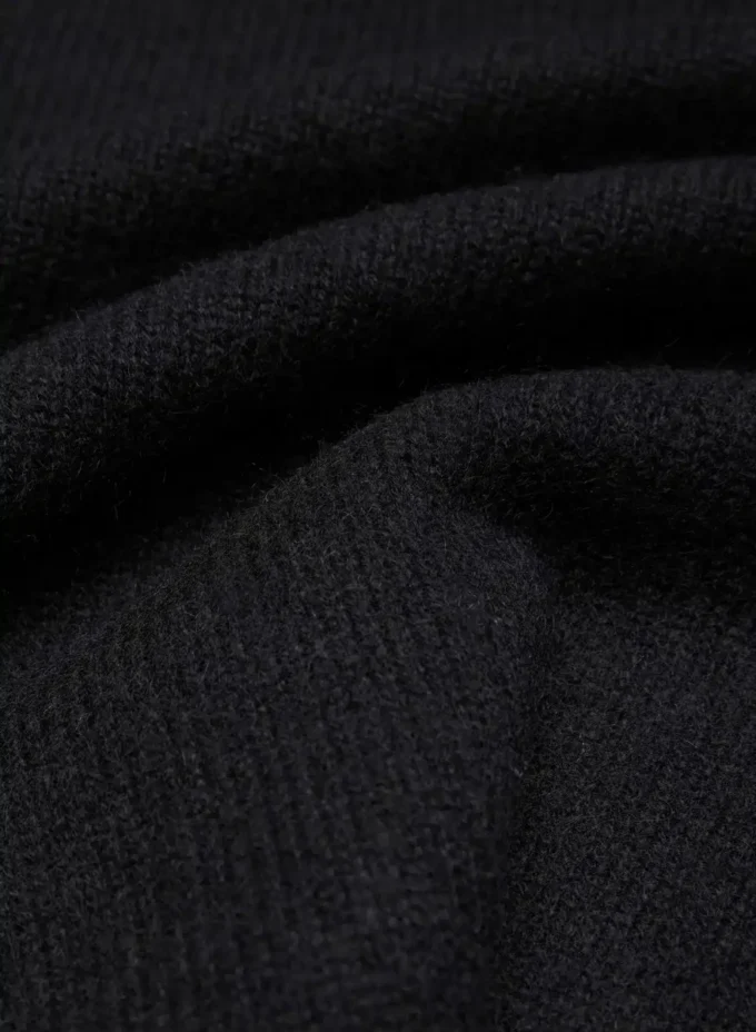 Essential Cashmere avslappet genser med V-hals Essential Cashmere avslappet genser med V-hals