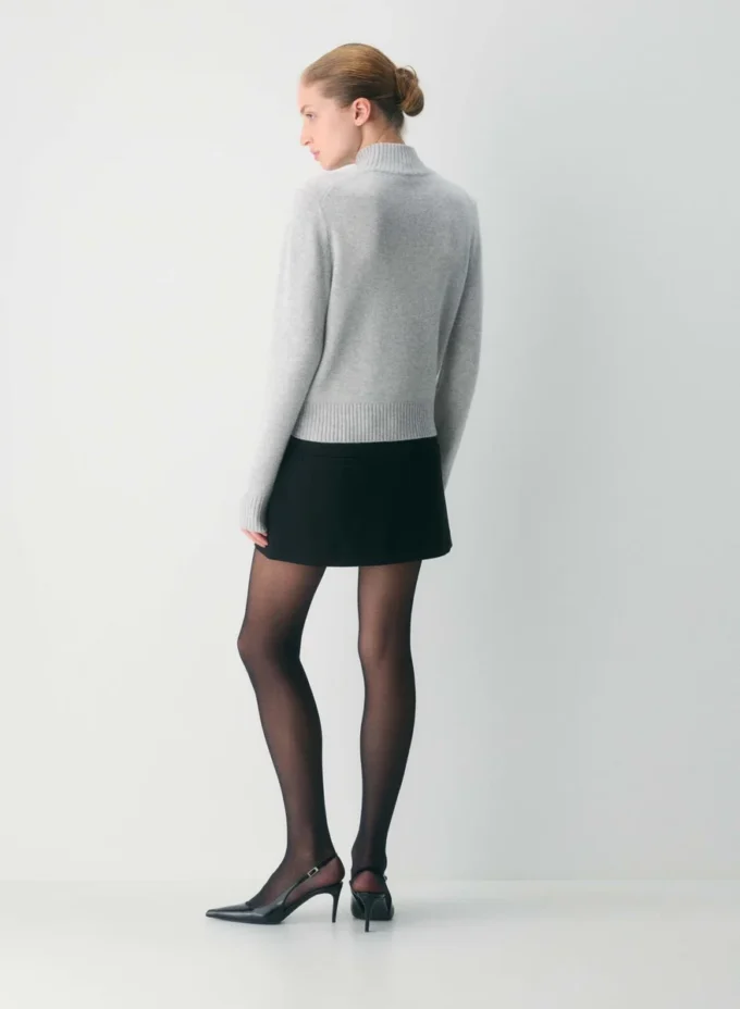 Essential Cashmere Mockneck Essential Cashmere Mockneck