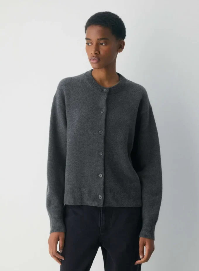 Essential Cashmere Relaxed Crew Cardigan Essential Cashmere Relaxed Crew Cardigan