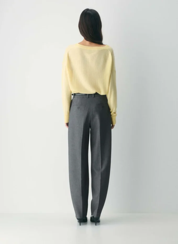 Feather Cashmere Avslappet genser med V-hals Feather Cashmere Avslappet genser med V-hals