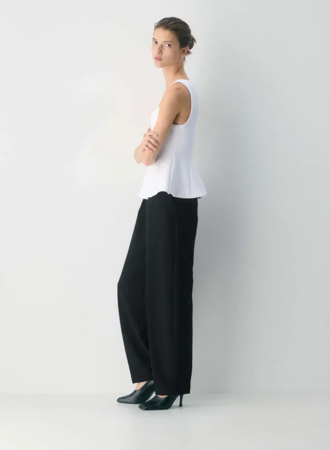 FigureKnit™ Mansion Top