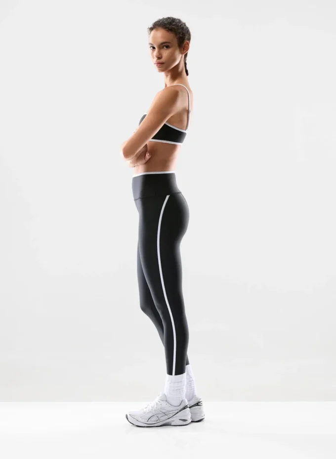 GloTone™ Showup Hi-Rise 26” leggings