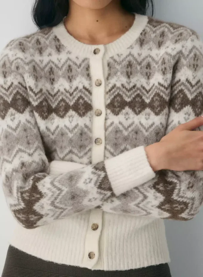 Hals Cardigan