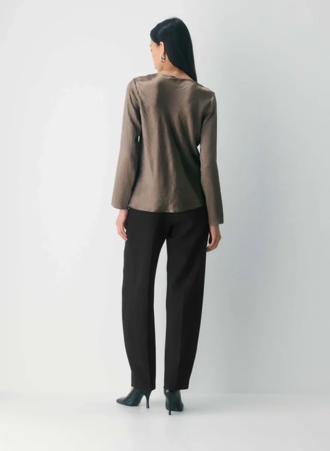 Hastings satengbluse