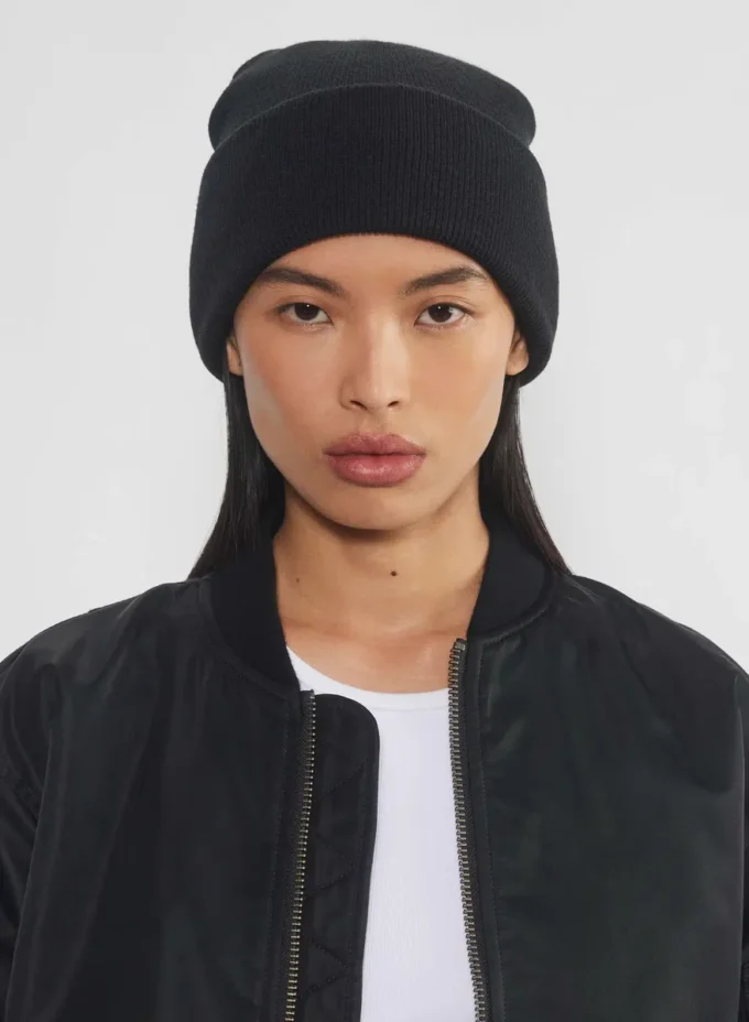 Høy beanie med mansjett