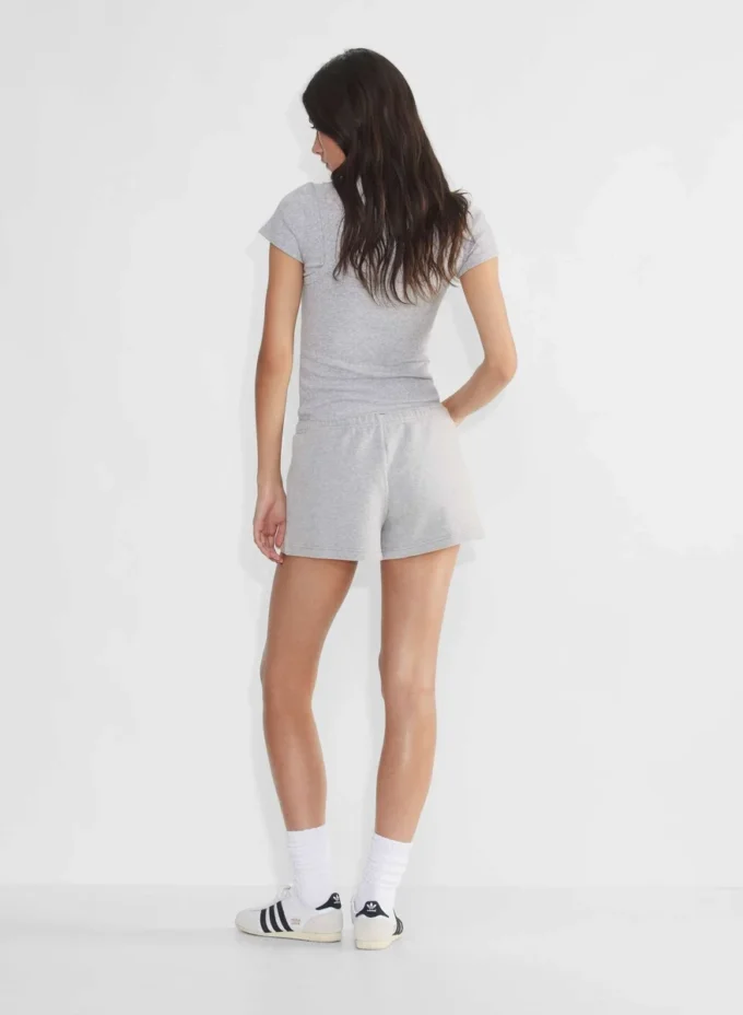 Koselig sweatfleece Boyfriend Lo-rise Mini Short