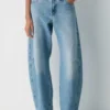 Levi’s Baggy Dad Barrel Jean