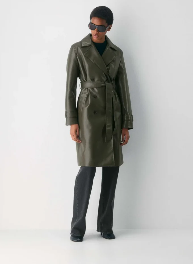 New Tabloid trenchcoat – Unreal Leather New Tabloid trenchcoat – Unreal Leather