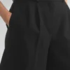 Plisserte shorts til midt på låret Plisserte shorts til midt på låret