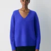 Plush Cashmere Oversized V-neck Sweater Plush Cashmere Oversized V-neck Sweater