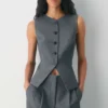 Regal Vest – (Re)ssential