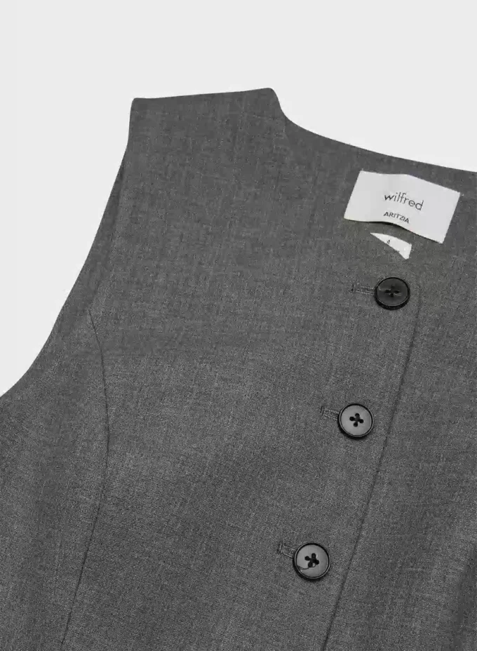 Regal Vest – (Re)ssential