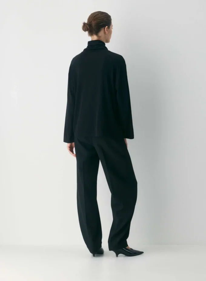 Riverside Turtleneck Riverside Turtleneck