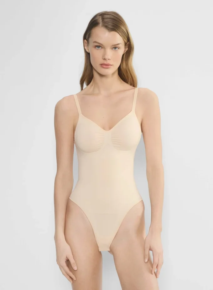 ShapeEnhance™ Bodysuit med lav rygg og string