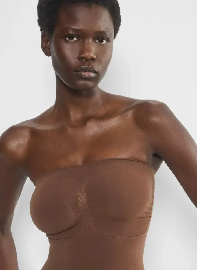 ShapeEnhance™ stroppeløs romper ShapeEnhance™ stroppeløs romper