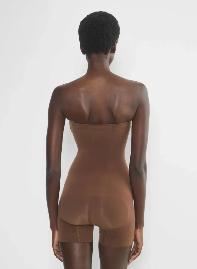 ShapeEnhance™ stroppeløs romper ShapeEnhance™ stroppeløs romper