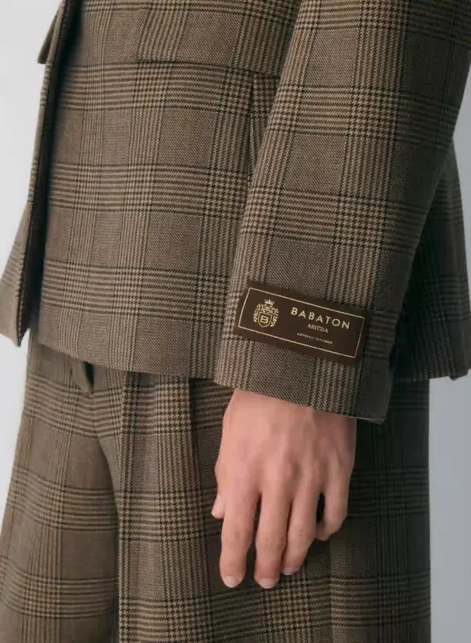 Standout Blazer – (Re)ssential