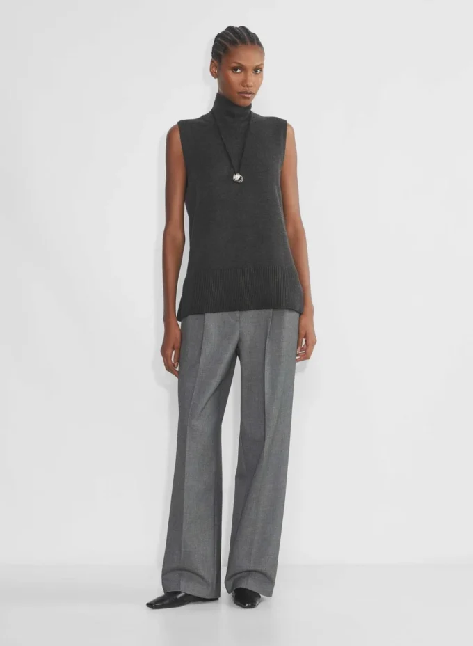 Successor Merino Wool Sleeveless Turtleneck Successor Merino Wool Sleeveless Turtleneck