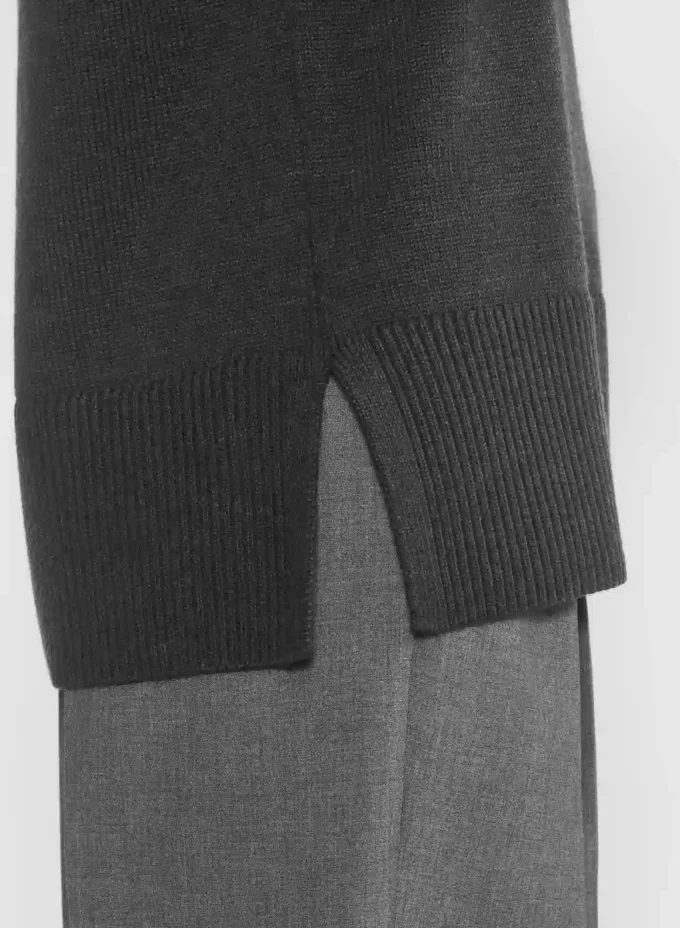 Successor Merino Wool Sleeveless Turtleneck Successor Merino Wool Sleeveless Turtleneck