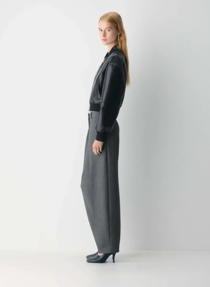 Synergy Bomber – UnReal Leather
