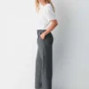 The Effortless Pant™ Curve-Fit – (Re)ssential
