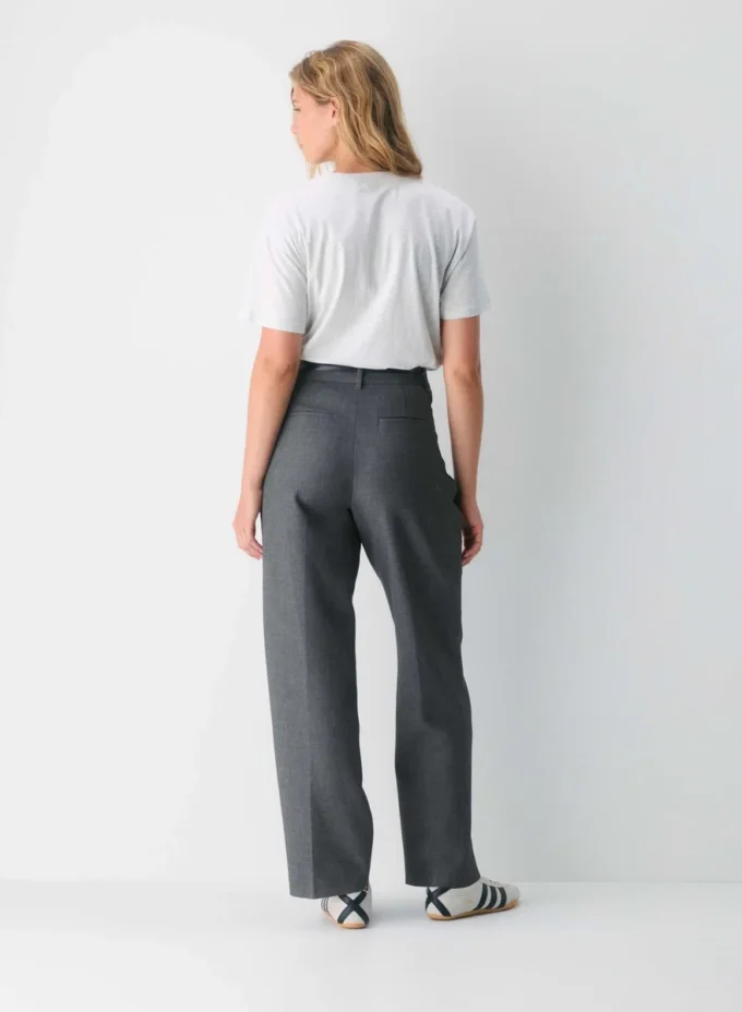 The Effortless Pant™ Curve-Fit – (Re)ssential