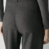 The Effortless Pant™ – (Re)fined