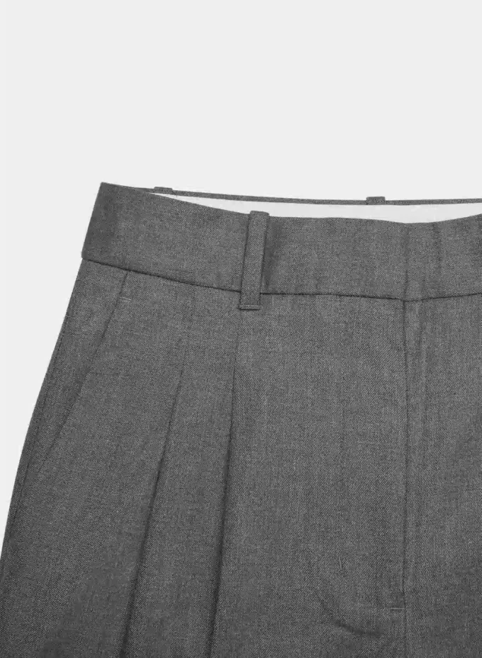 The Effortless Pant™ – (Re)fined