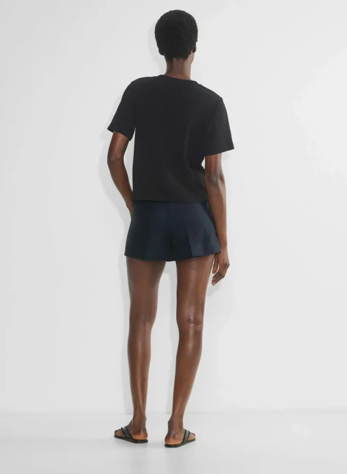 The Effortless Short™ Curve-fit Mini – CruiseLinen™